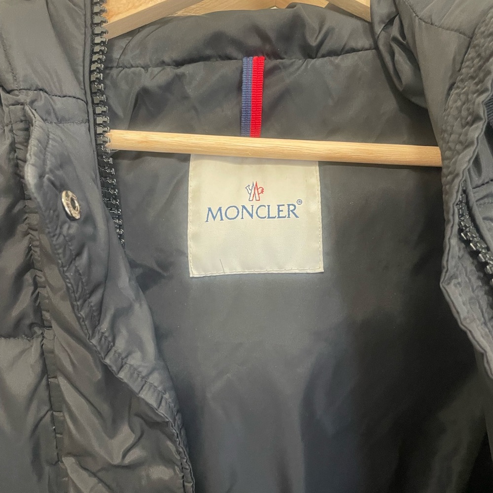 Moncler jacket - Picture 2 of 7